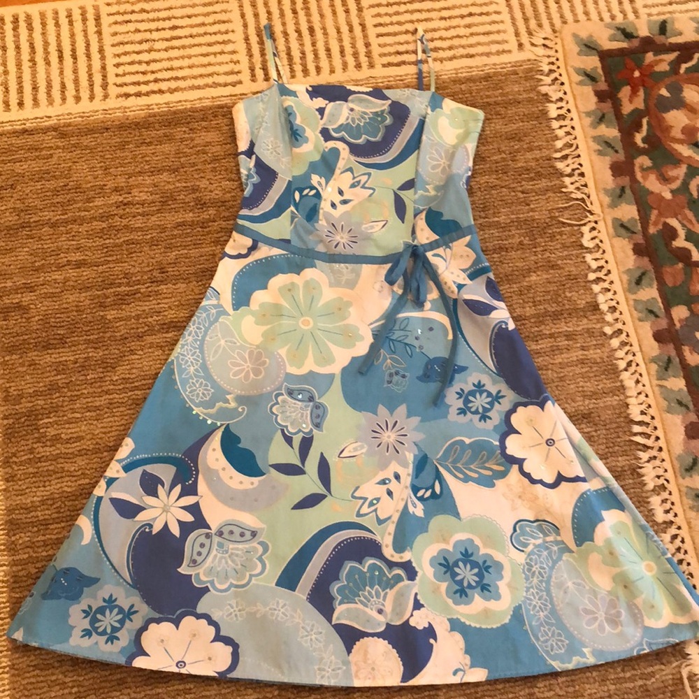 3/$25 New York and company size 6 dress